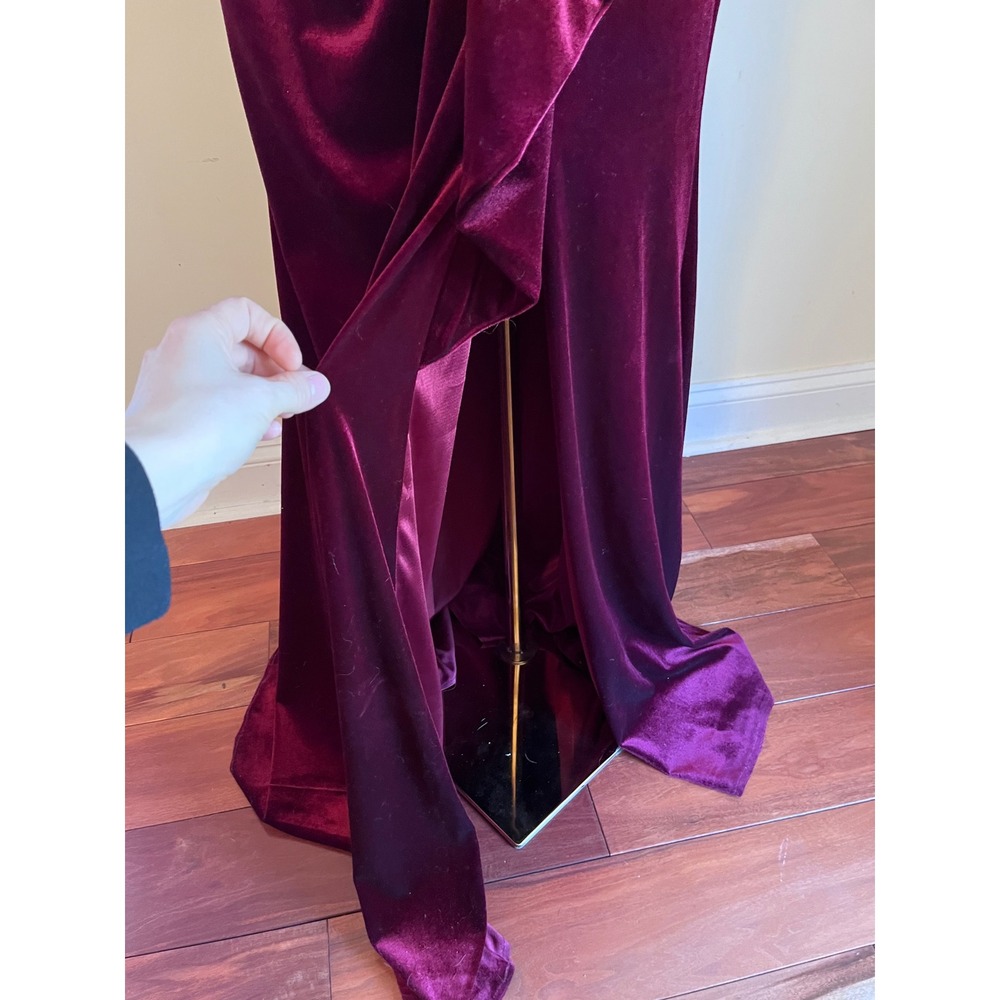 JJ's House Mileja Cabernet Velvet Off Shoulder Maxi Dress Ruffle Gown 10‎ - Picture 8 of 10